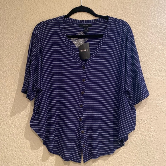 Forever 21 Tops - FOREVER 21 Women’s Top